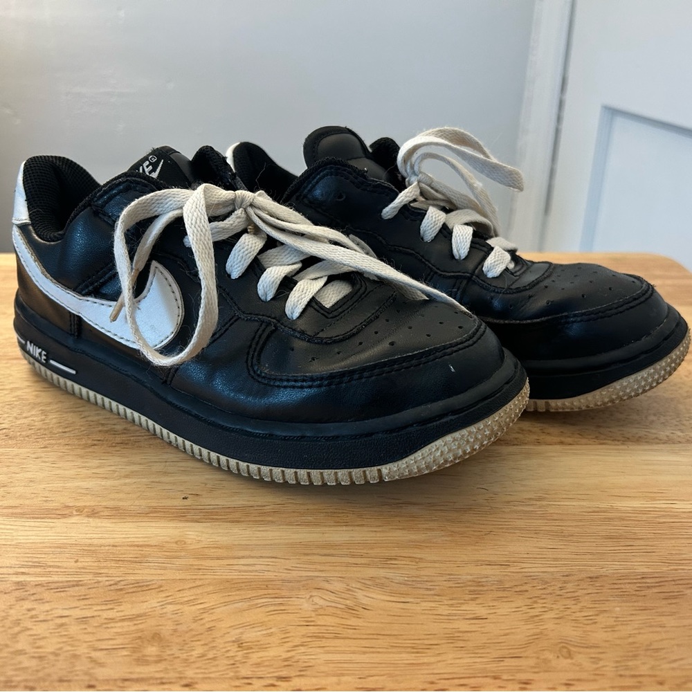 Nike Kids Sneakers Size 3